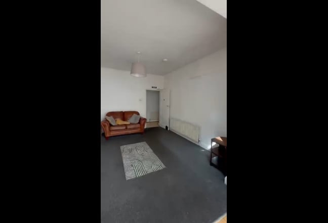 Two double rooms in spacious, sunny  house Main Photo