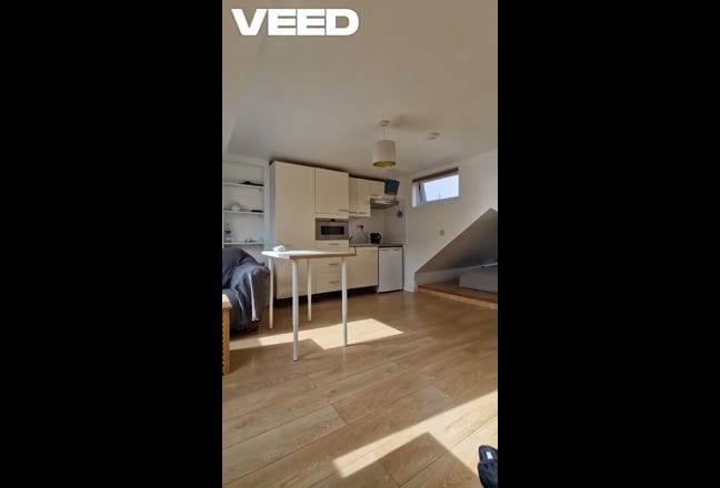 Self-contained loft studio - ALL BILLS Main Photo