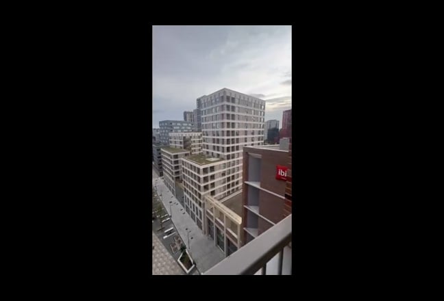 Luxury room+ desk, near Canary Wharf, 11th floor  Main Photo