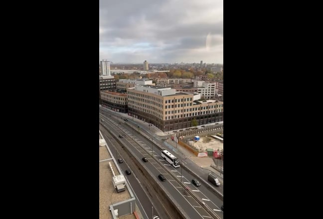 Modern ensuite double - Canary Wharf View Main Photo