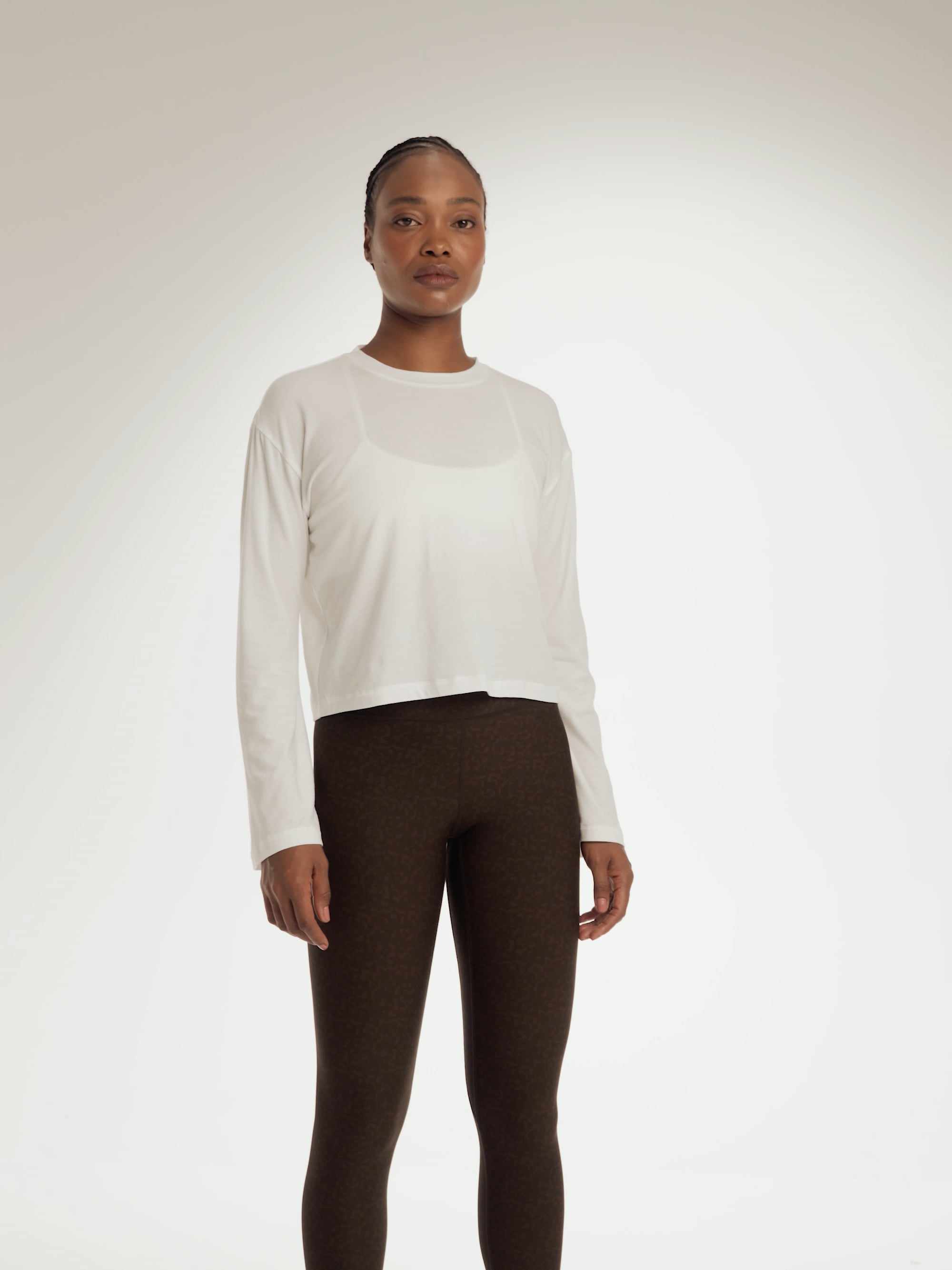 חולצת פימה שרוול ארוך עם פתח בגב