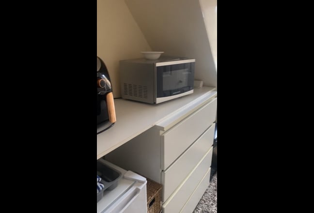 Flat bedsit Main Photo