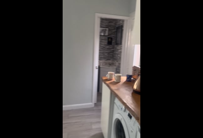 Large double room in shared house inc bills Main Photo