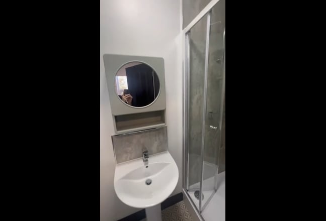 Modern co-living for professionals - All Bills  Main Photo