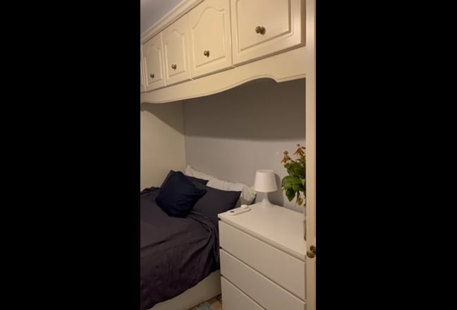 Zone 1 Room Available in Central London Flatshare Main Photo