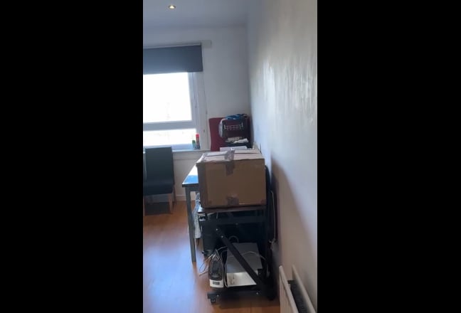 Room for couples or 2 single in G61  Main Photo