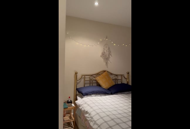 Large Ensuite room in Southfields  Main Photo