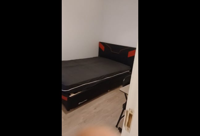 Lovely Double bedrooms to rent (Liverpool) Main Photo