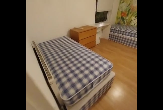 3bedroom house available  Main Photo