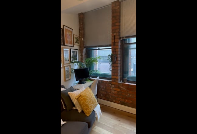 Premium City Centre apartment with King sized bed Main Photo