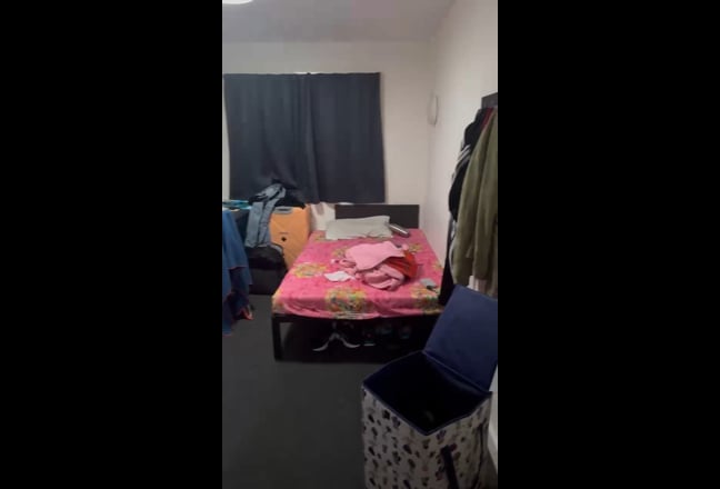 Room for rent Main Photo