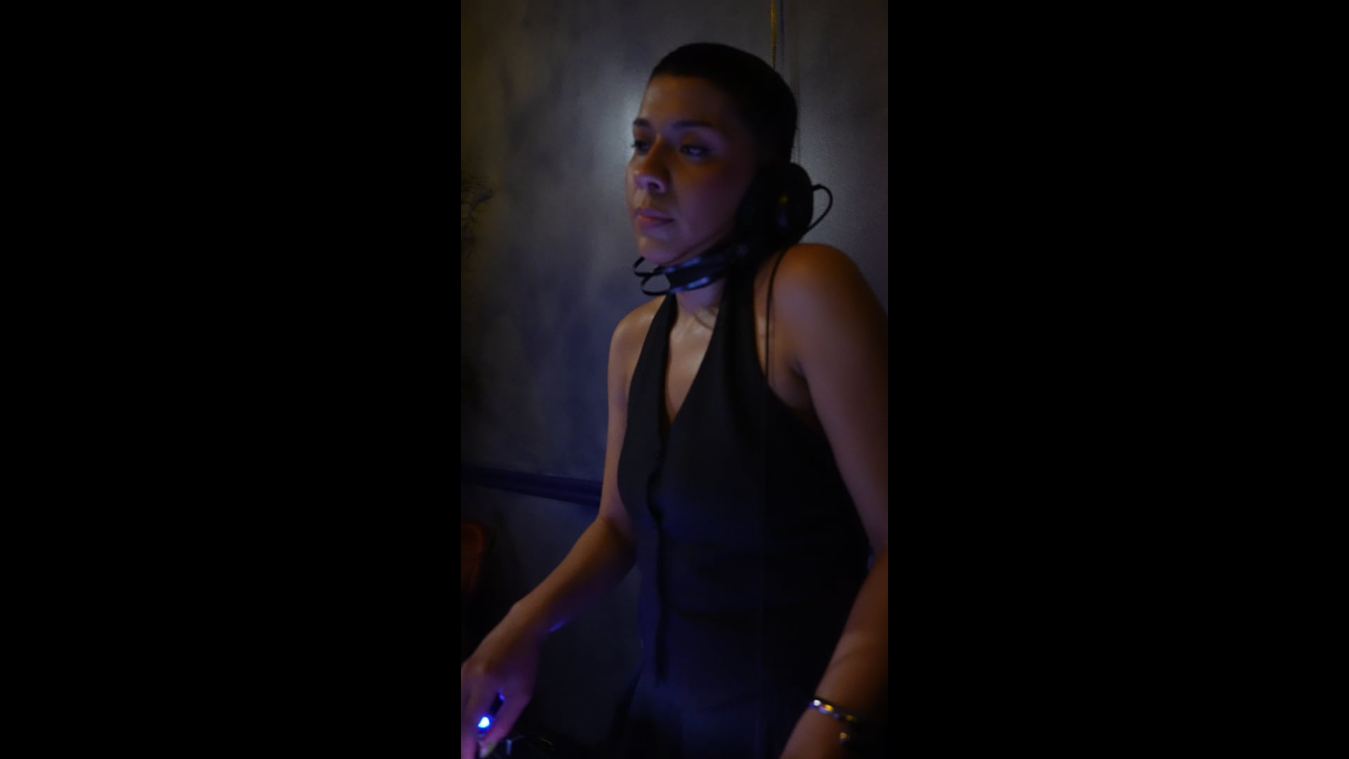 Promotional video thumbnail 3 for Canela the DJ