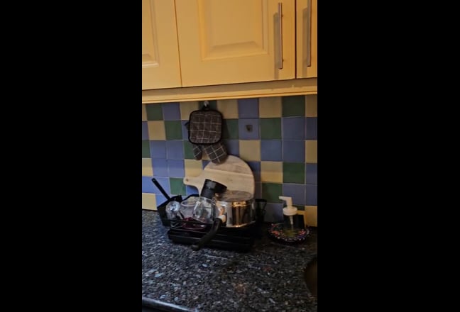 1 Double Room Available (3BDR Flat) Main Photo