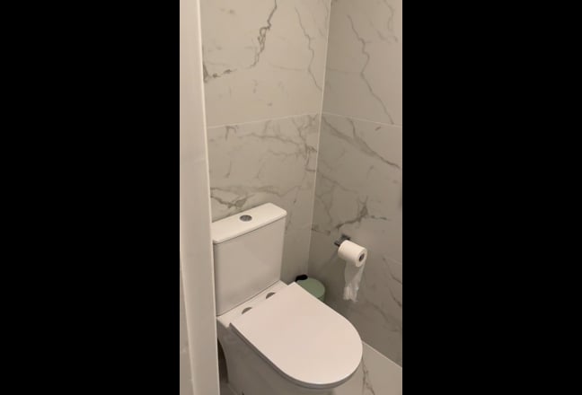 Newly refurbished flat  Main Photo