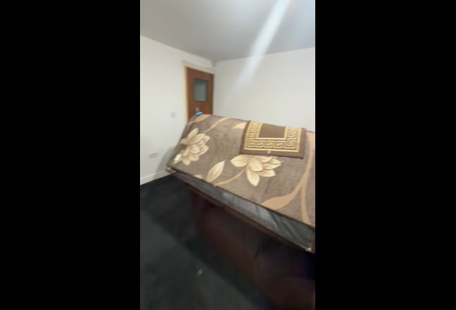 Fully Furnished Flat Available Now Main Photo