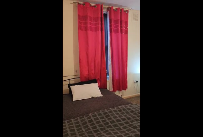 Room available for rent Main Photo