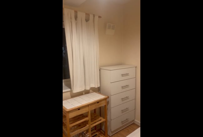 Semi-double (all bills included) Main Photo