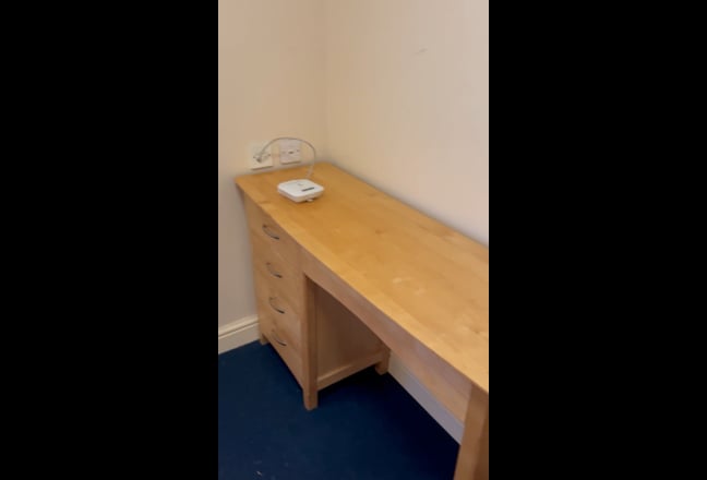 >>>>Country living with City Access <<<< Main Photo