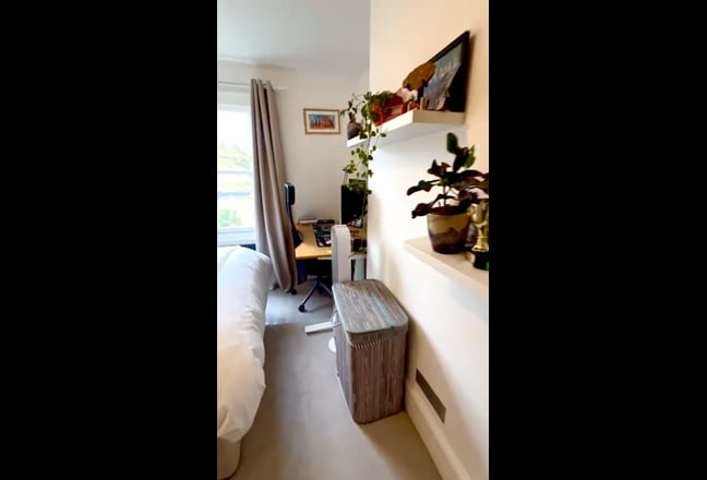 Double room, 15-min to Farringdon, available now Main Photo