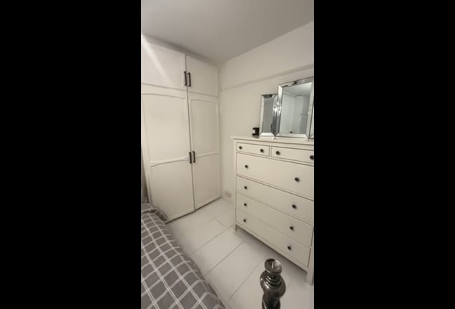 Large Double – Huge Storage + 5 min to Station Main Photo