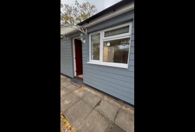 Small Studio Available Now Main Photo