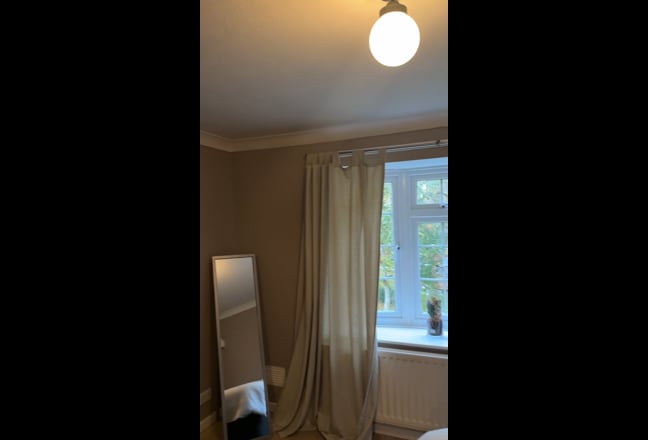 Spacious and Scenic Double Room in Shooters Hill Main Photo