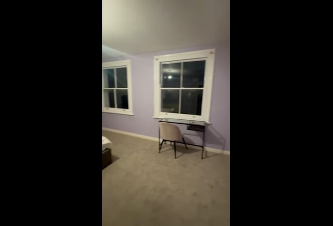 Very large double room, N16 Main Photo