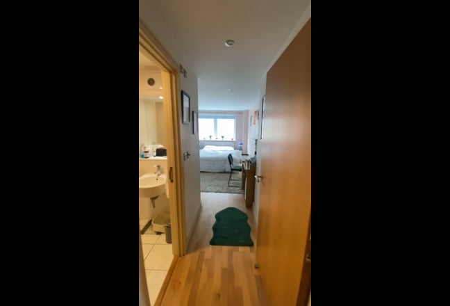 ✨Double room ensuite, 8min walk to London Bridge  Main Photo