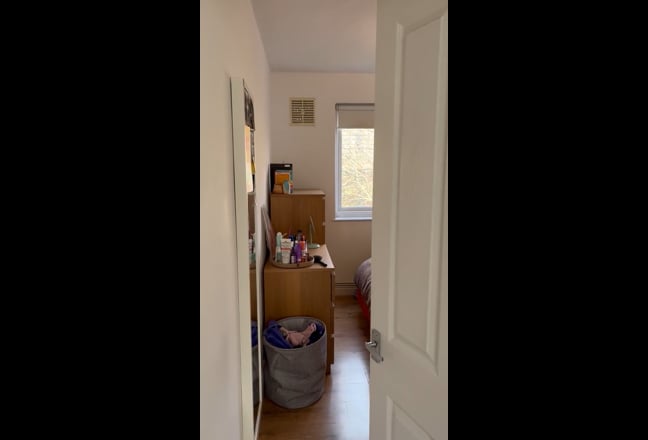 Bright homey flat in Hoxton!  Main Photo