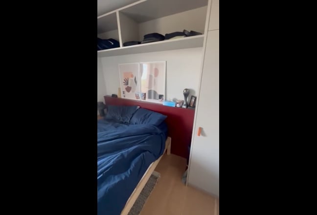 Single room with private bathroom and balcony Main Photo