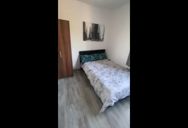 Lovely furnished double room in Putney with bills  Main Photo