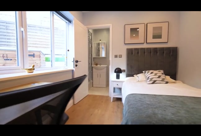 Brand-new Loft Studio in a Peaceful Sutton House Main Photo