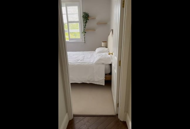 Double room in lovely flat in Blackheath  Main Photo