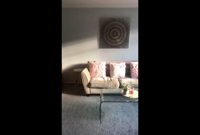 Large double room in quiet area  Main Photo