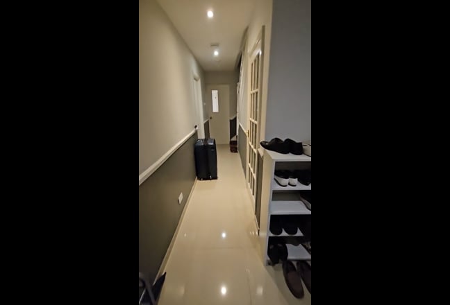 *bills included* Studio/double with ensuite Main Photo