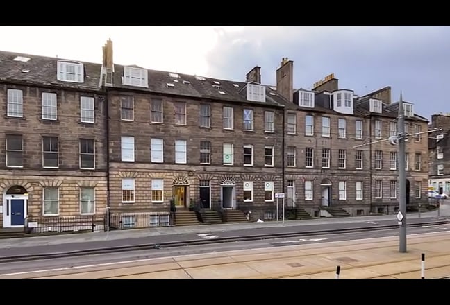 Charming spacious flat - ‘Couple Perfect’ Main Photo