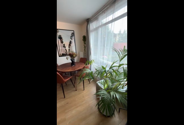 2 Rooms available in zone 1 flat with office room Main Photo