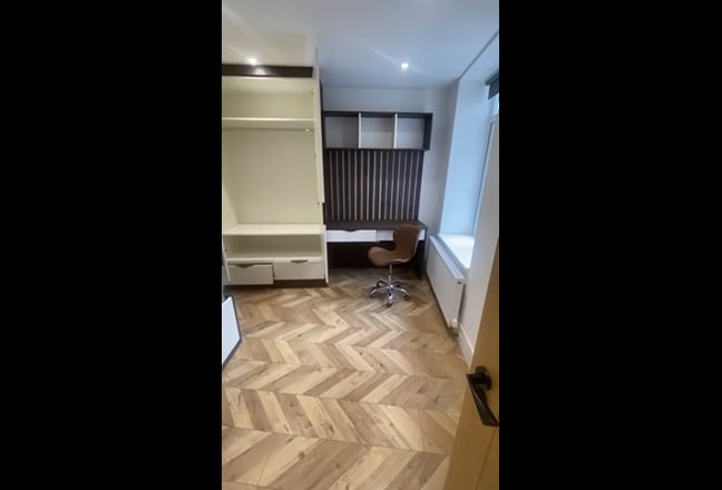 BS1 one-Bedroom-Yelland House Main Photo