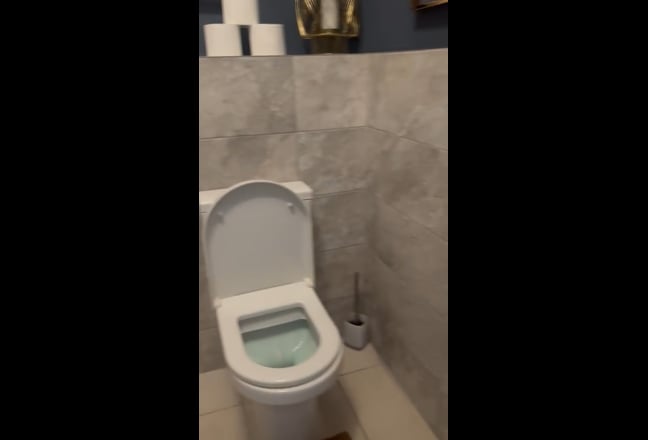 Double room, en suit available. Main Photo