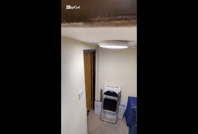 Spacious Double Room Available in Friendly House Main Photo