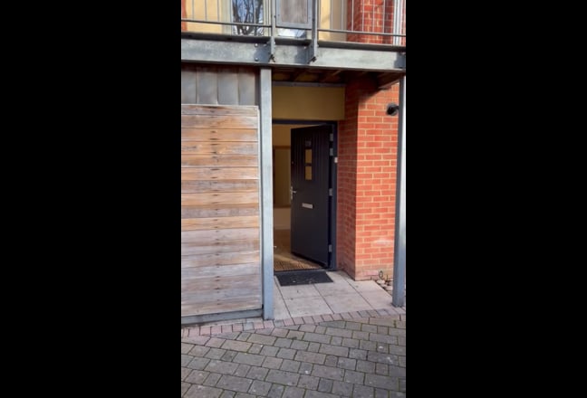 6‑bed Pro House: En‑suite and Doubles, PE30 Main Photo