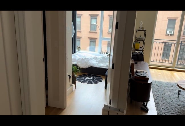 Modern Williamsburg Room - Prime S 1st St Main Photo