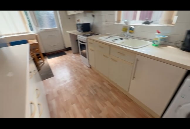 Available - Stylish Double Bedrooms In Failsworth Main Photo