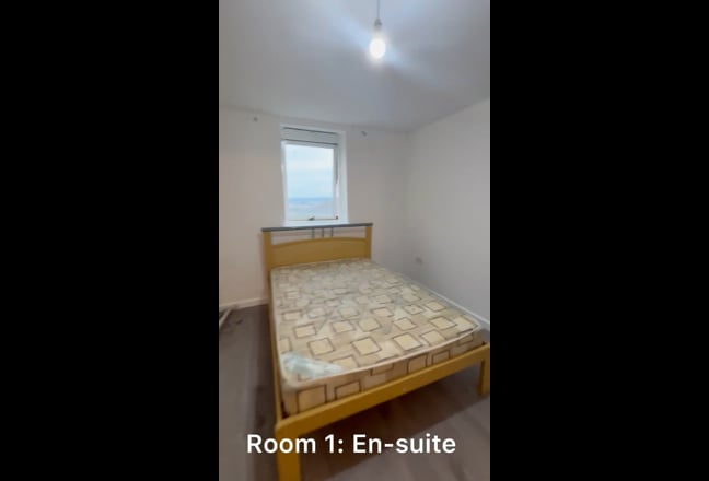 Beautiful En-suite Room in Leeds City Centre Main Photo