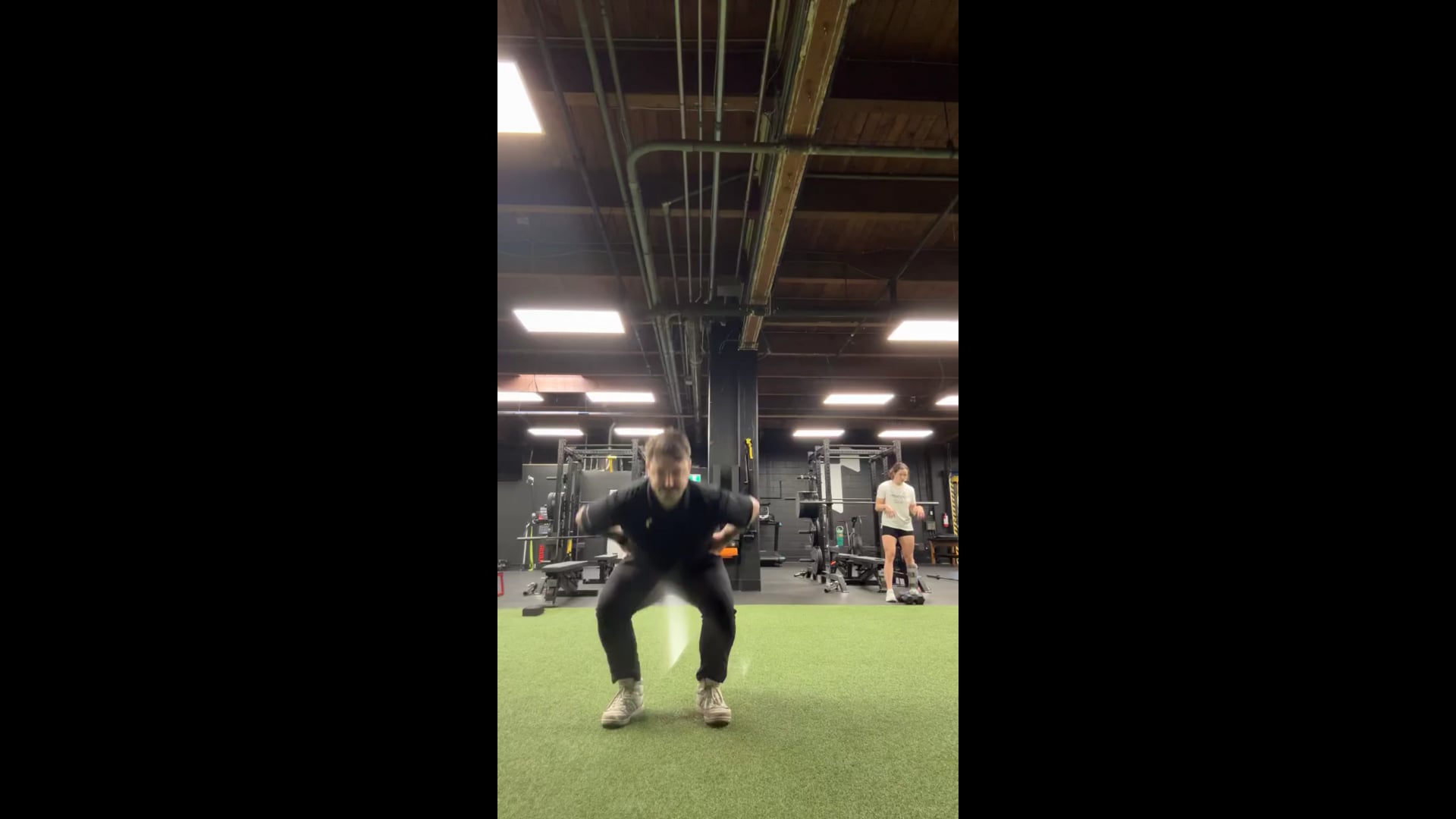 Watch micah awe's Vertical Jump: 16 inches