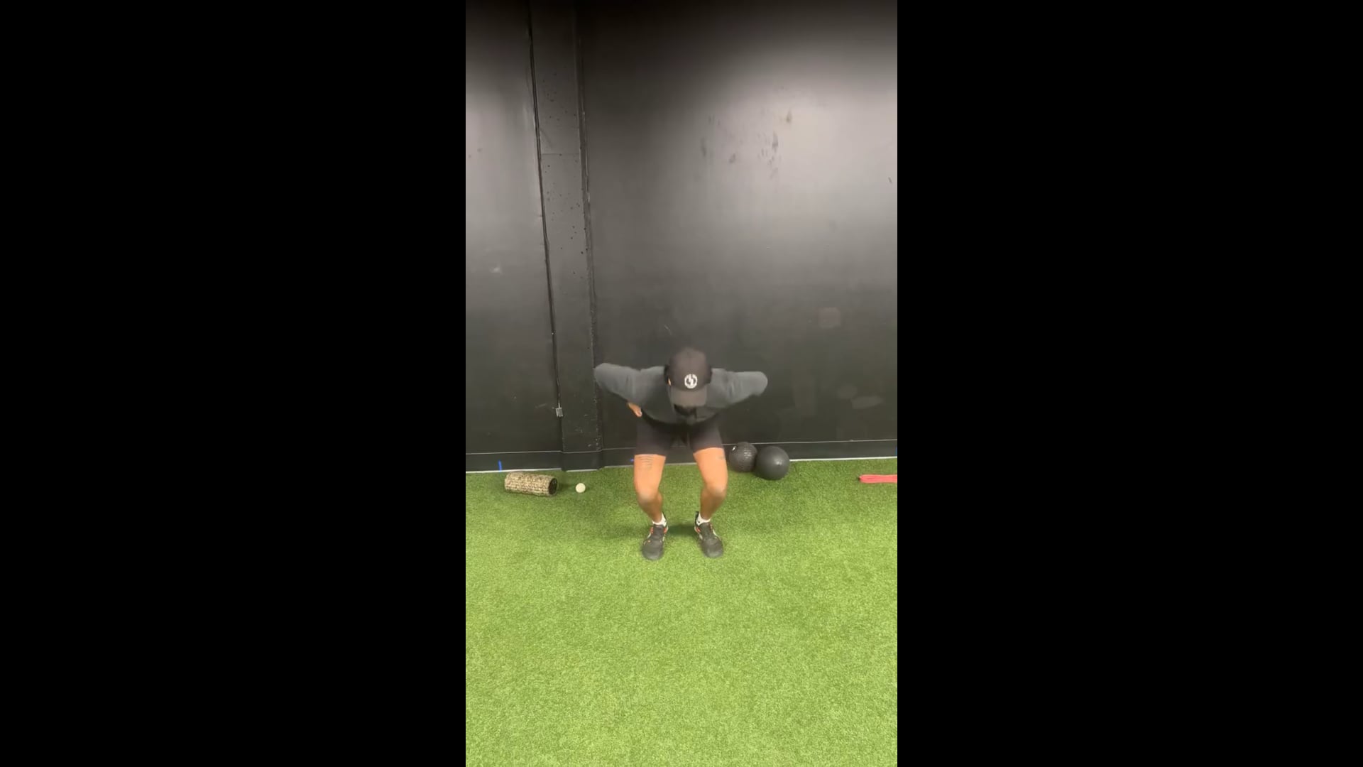 Watch micah awe's Vertical Jump: 11.5 inches