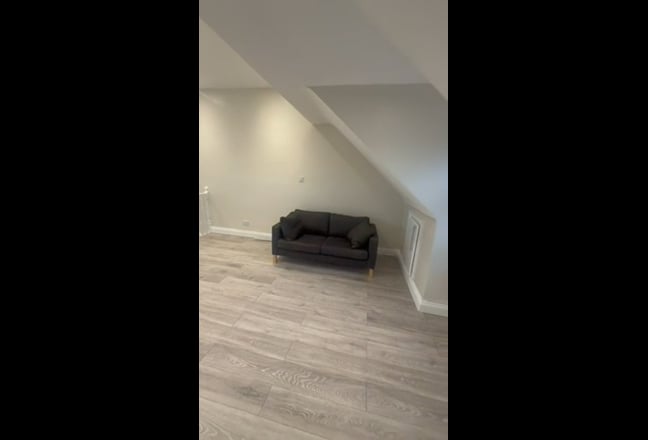 Brand new studio flat on Balham High Road Main Photo