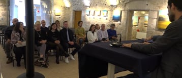 Els sectors públic i privat parlen del turisme a l'Escala