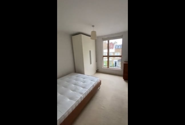 Private Spacious Double Room in London N7  Main Photo