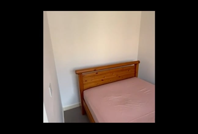 Double room in Kidbrooke village Main Photo
